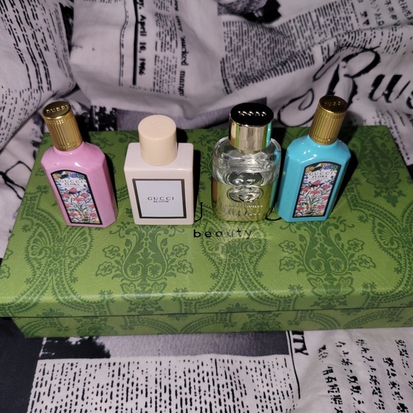 4 PCS Mini gift set